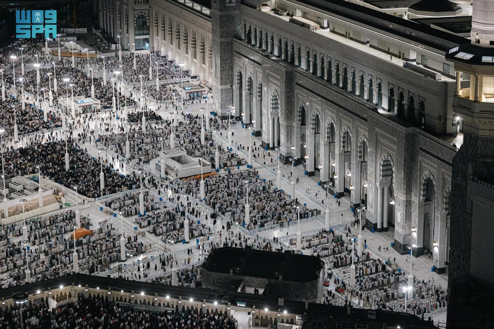 "هيئة العناية بشؤون الحرمين" تسجّل أرقامًا قياسية في خدماتها خلال العش…