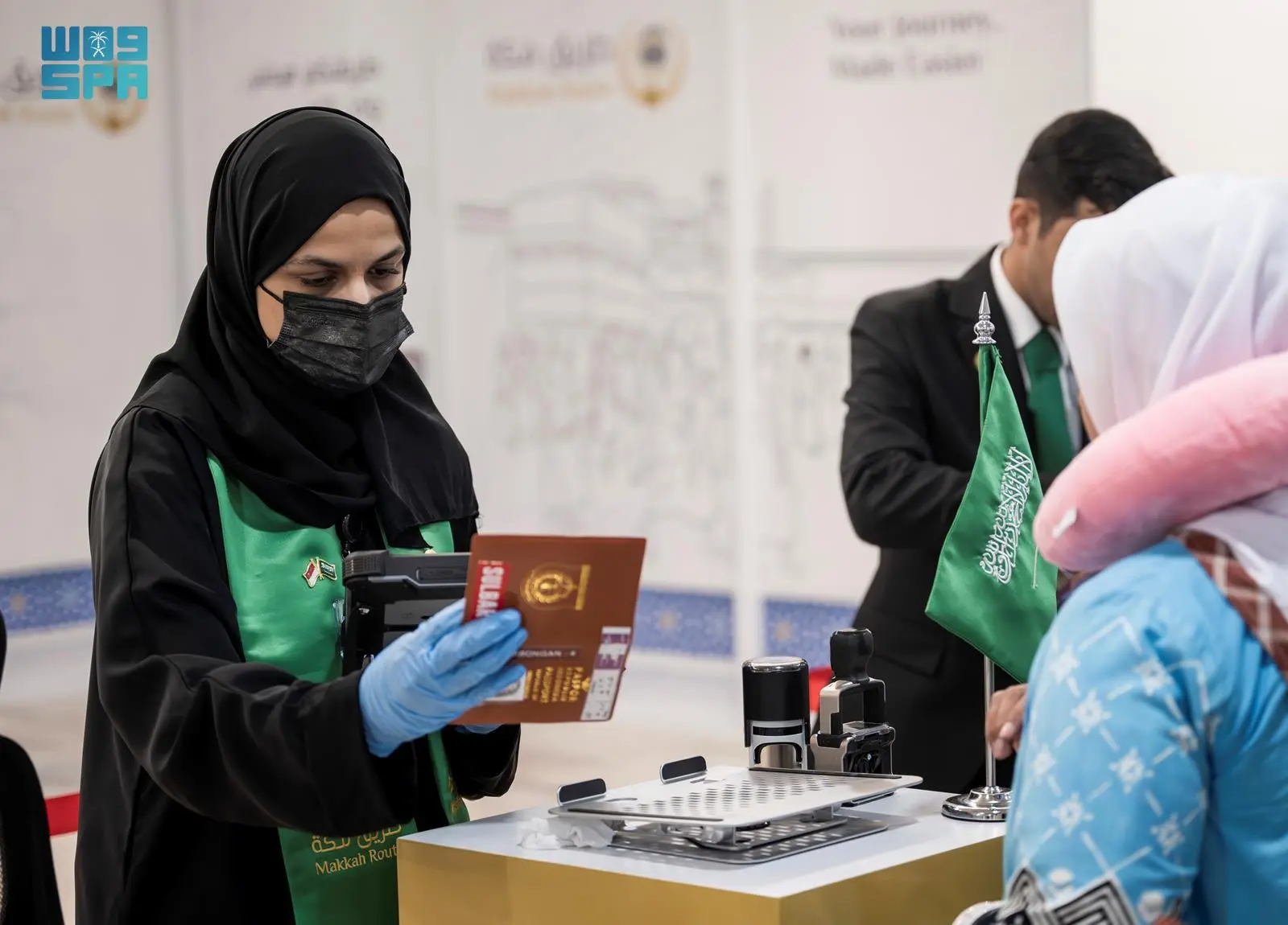 مبادرة "طريق مكة" في ماكاسار توظّف التقنيات الذكية مدعومةً بكوادر وطني…