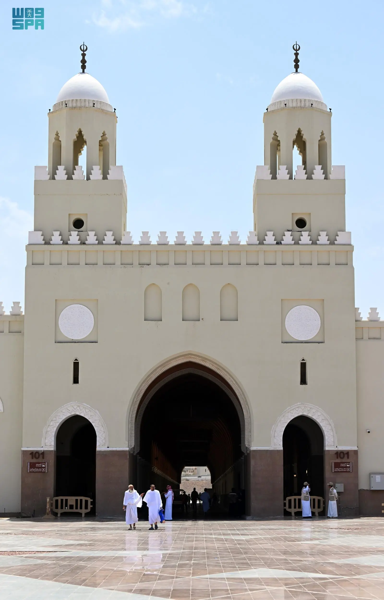 News Image blur